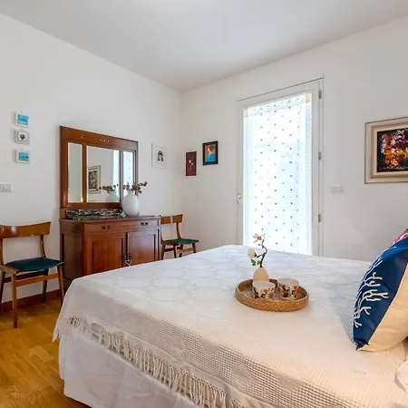 Sardinia Re - Residenza Mazzini Alghero