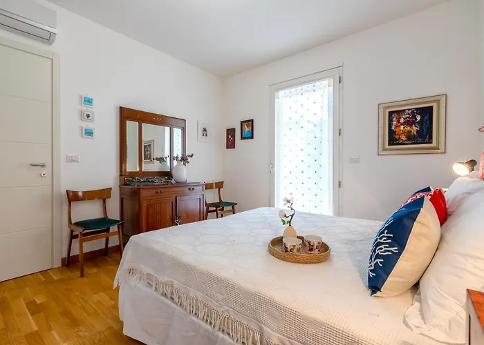 Sardinia Re - Residenza Mazzini Альгеро